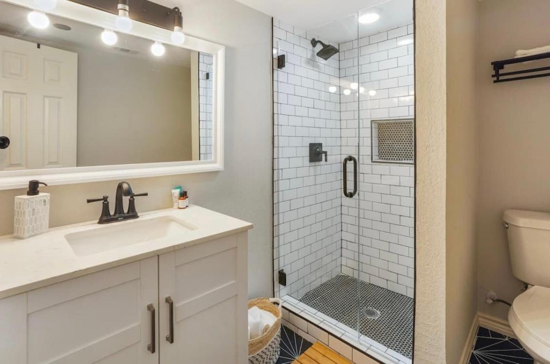 יוסטון Cozy Heights 2 Bd Bungalow, Walkable מראה חיצוני תמונה